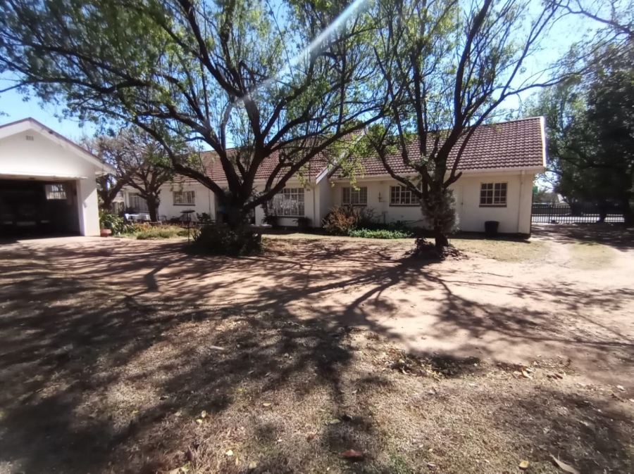 4 Bedroom Property for Sale in Vredefort Free State